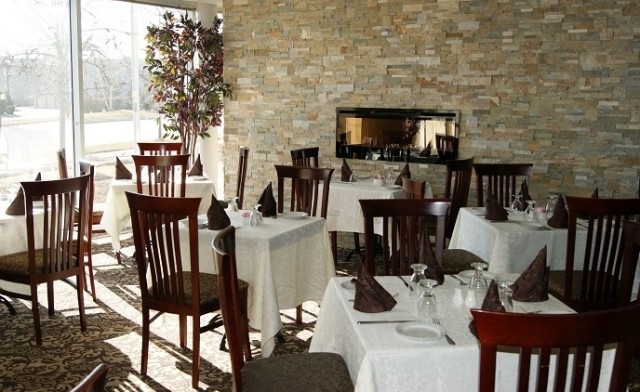 Image of Relaxing Pre-Flight Stay with Long-Term Parking