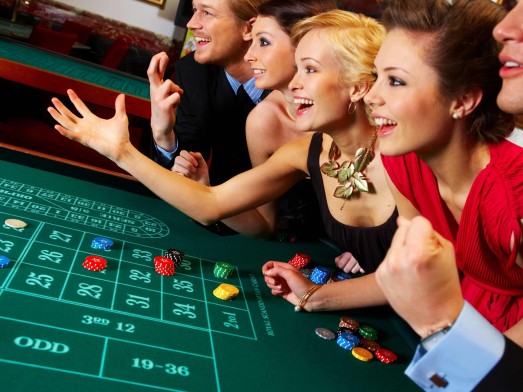 Image of Niagara Falls Stay with Fallsview Dining, Casino Excitement and Clifton Hill Fun