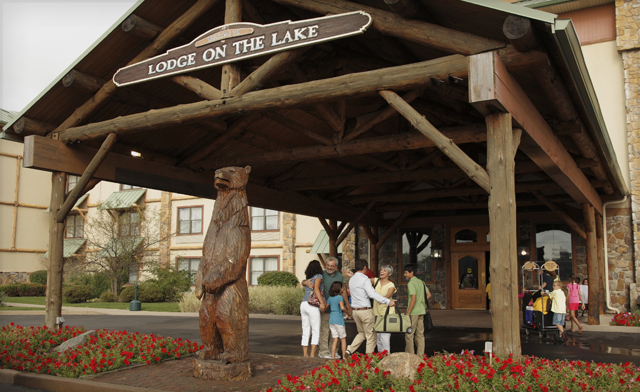 Image of Victoria Day Weekend 3-Night Darien Lake Stay including Park Passes and More!