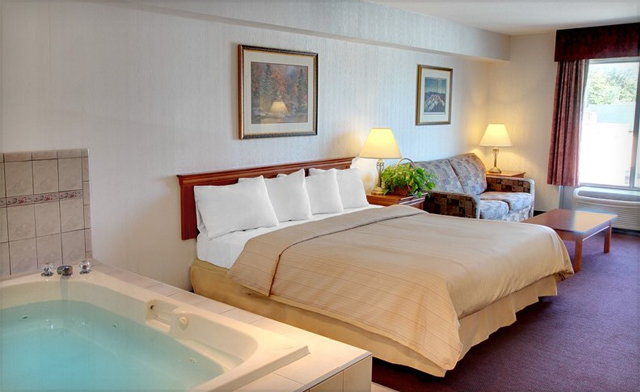 Image of Eat, Stay & Play at the Casino in Niagara Falls