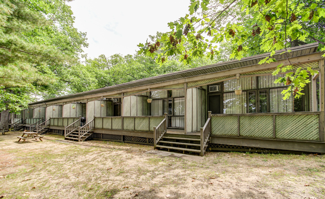 Image of Cottage, Suite or Room Rentals at Delawana Resort