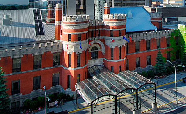 Image of Delightful Historic Luxury Retreat at the Delta London