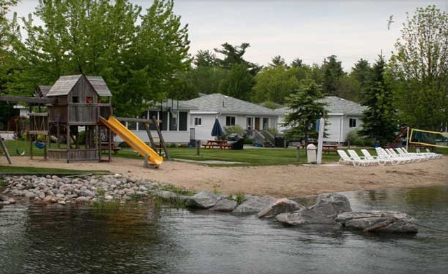 Image of Relaxing Family Getaway at Driftwood Cove Marine Resort