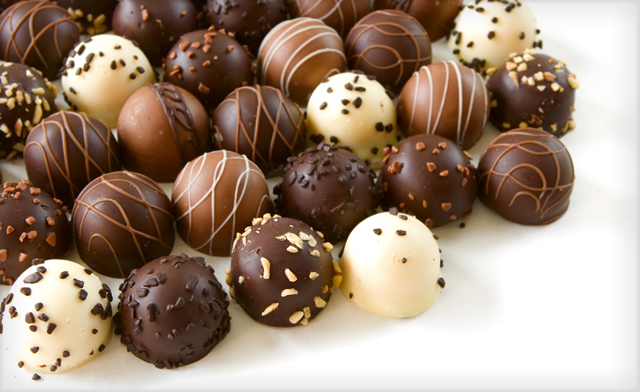 Image of Up to 56% off Chocolate FX Tours and Dining at Outback Steakhouse in Niagara Falls (2 Options)