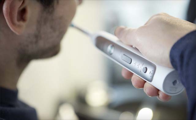 Image of $105 Philips Sonicare Flexcare Platinum Rechargeable Electric Toothbrush (a $187.06 Value)