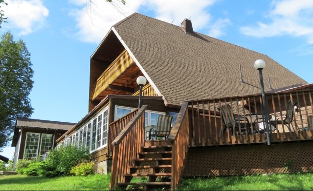 Image of Serenity and Comfort at a Tranquil Lakefront Resort in Parry Sound