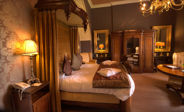 Image of Ireland Castle and B&B Tour Package - Includes Flight, Hotel, Tour, Meals and More!