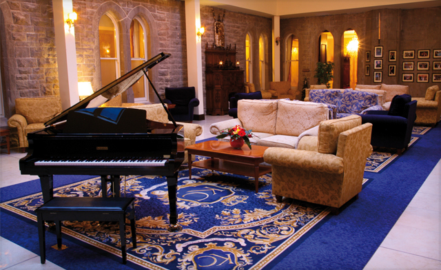 Image of Ireland Castle and B&B Tour Package - Includes Flight, Hotel, Tour, Meals and More!