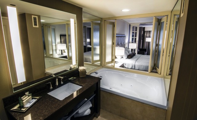 Image of Wine and Dine at the Hilton in Niagara Falls