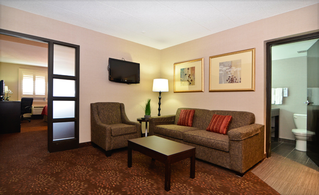 1-Night St. Catharines Stay at the Holiday Inn & Suites