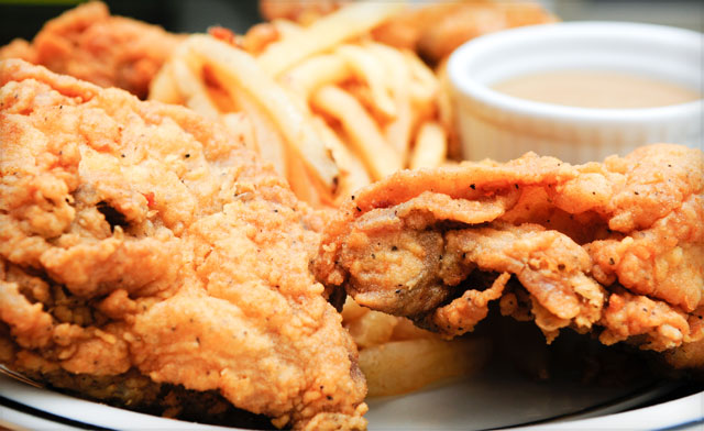 Image of $13.50 for 9 Pieces of Traditional Southern Fried Chicken and 1 lb of Pulled Pork in Pickering (a $27 Value)