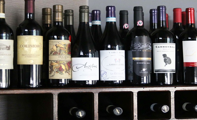 Image of $39 for Two Main Courses & 2 Glasses of Wine at La Cucina Di Mamma, Niagara Falls, NY (an $85 Value)