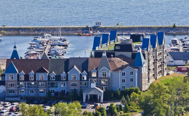 Image of Tranquil Waterfront Resort in Collingwood