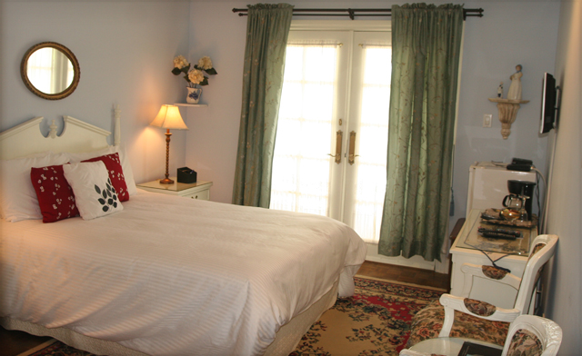 Image of Historic Bed and Breakfast in Niagara Falls