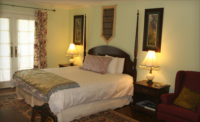 Image of Historic Bed and Breakfast in Niagara Falls