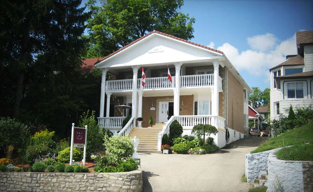 Image of Historic Bed and Breakfast in Niagara Falls