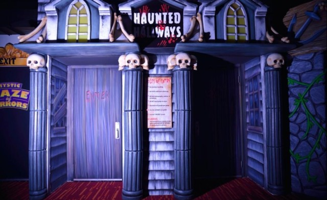 Image of Up to 78% off Niagara Falls Fun Zone Packages and Dining at East Side Mario's