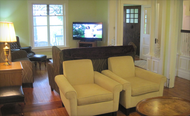 Image of Niagara Falls Entire House Vacation Rental with Complimentary Breakfast