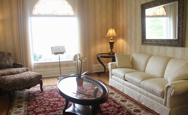 Image of Cozy Bed and Breakfast in Niagara Falls