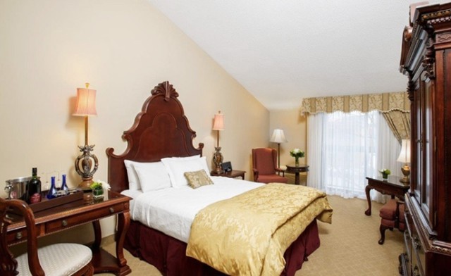 Image of Boutique Hotel in the Heart of Niagara Falls