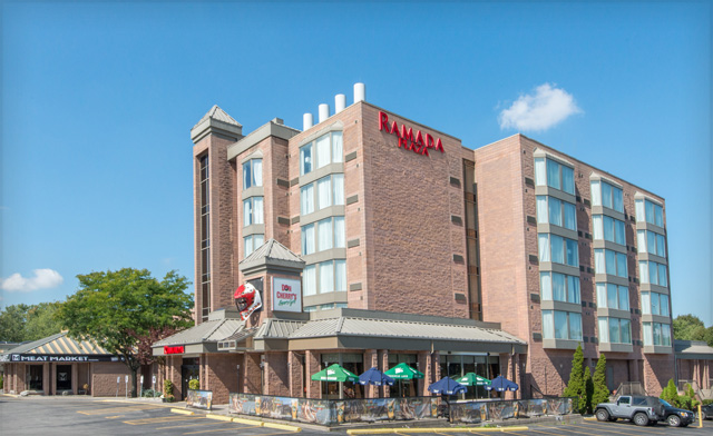 Image of One Night Package at the Ramada Plaza Niagara Falls for $55!