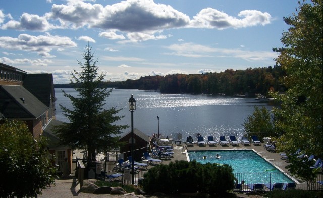 Image of Lakefront Golf Resort in Muskoka