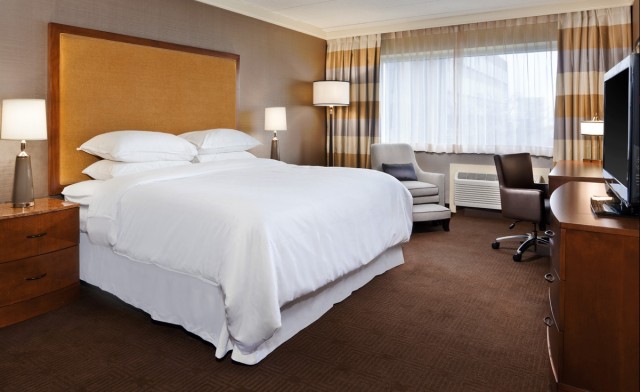 Image of Stay & Play Over the Border in Niagara Falls, New York