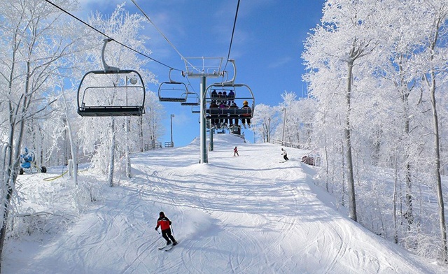 Image of Up to 73% off Ski Lift Tickets, Equipment Rentals, or a Weekday Seasons Pass at Skyloft Ski Resort in Uxbridge