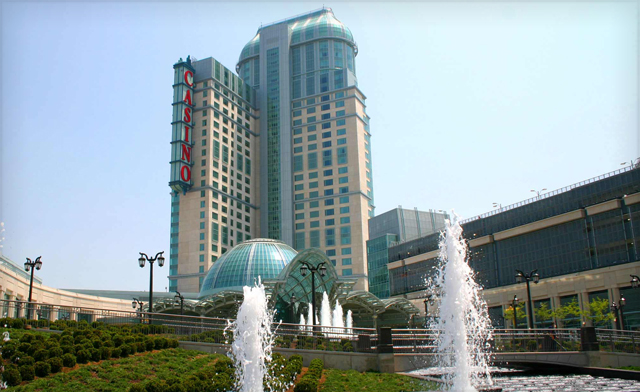 Image of Fallsview Dining & Whirlpool Suite Packages in Niagara Falls