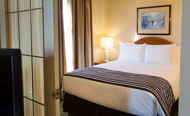 Image of A Toronto Pre-Flight Suite Escape with Long Term Parking