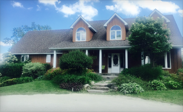 Image of Accommodations at The Glen Huron Inn with Options for Scandinave Spa Blue Mountain and Local Attractions