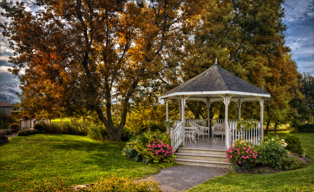 Image of Wine & Dine Deluxe Stay at The Waring House in Picton, ON