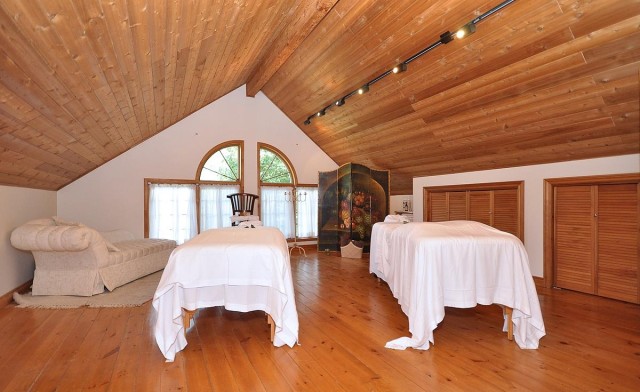 Image of Relaxing Escape with Spa Credit in Muskoka