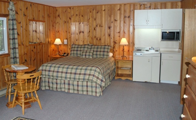 Image of $219 and Up for a 1 or 2 Night Stay in Muskoka Including a Three-Course Dinner and More!