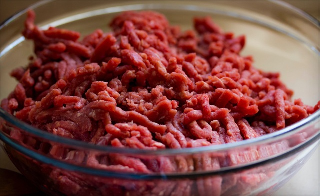 Image of $79 for 5 lbs of Steak, 7 lbs of Ground Beef, 4 lbs of Chicken Breasts, 5 lbs of Bacon and 5 lbs of Roast Beef (a $174.99 Value)