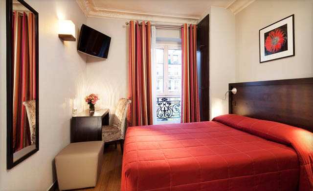 Image of 8-Day Trip to Paris and Rome with Flights, Hotel and More - Starting at $1,599