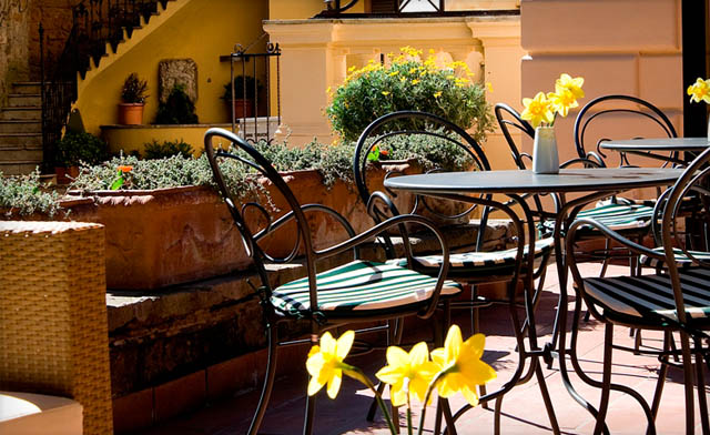 Image of 8-Day Trip to Paris and Rome with Flights, Hotel and More - Starting at $1,599