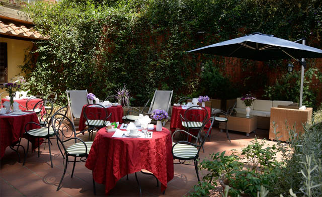 Image of 8-Day Trip to Paris and Rome with Flights, Hotel and More - Starting at $1,599