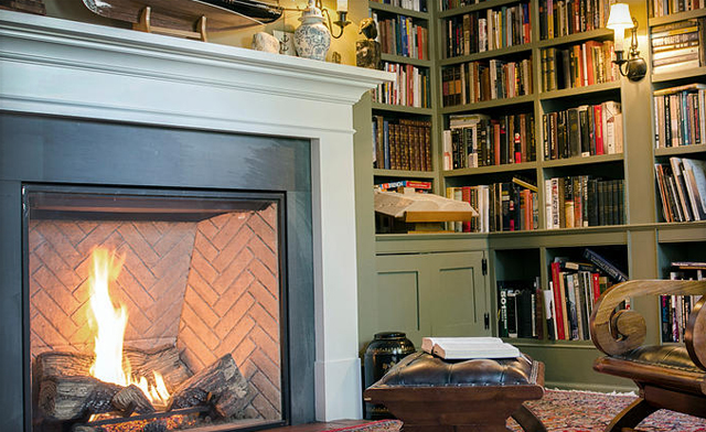 Image of Romantic Niagara-on-the-Lake Heritage Stay