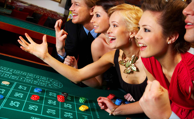 Image of Stay 1 Night at the Wyndham Garden Niagara Falls Fallsview